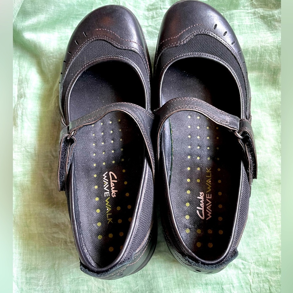 Clarks wave walk Mary Janes